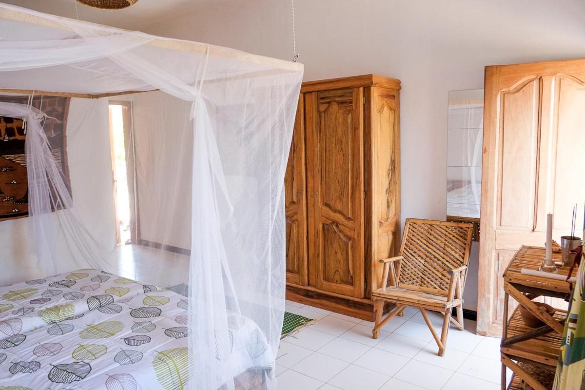 Keur Dofie Bed and Breakfast Toubab Dialaw Exteriör bild