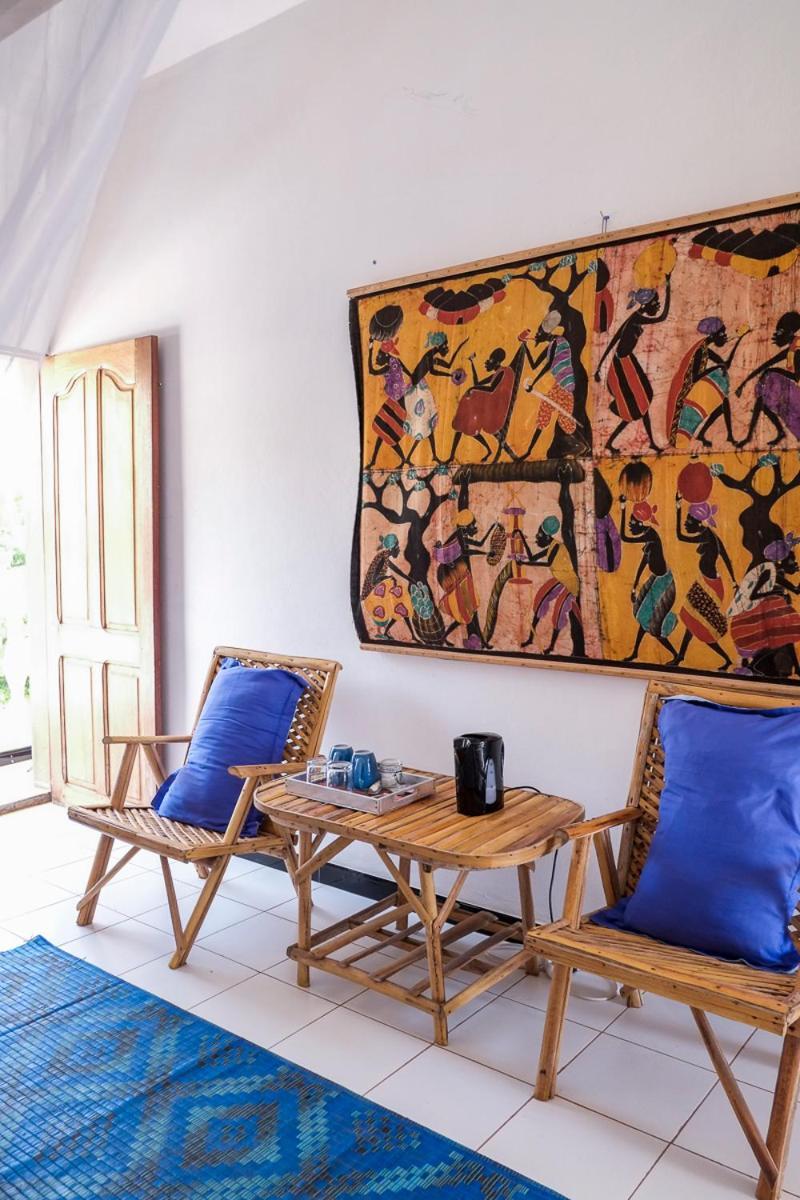 Keur Dofie Bed and Breakfast Toubab Dialaw Exteriör bild