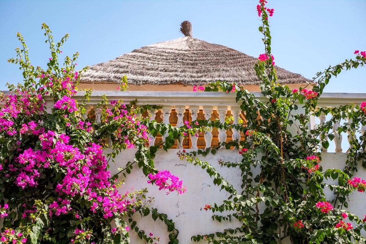 Keur Dofie Bed and Breakfast Toubab Dialaw Exteriör bild