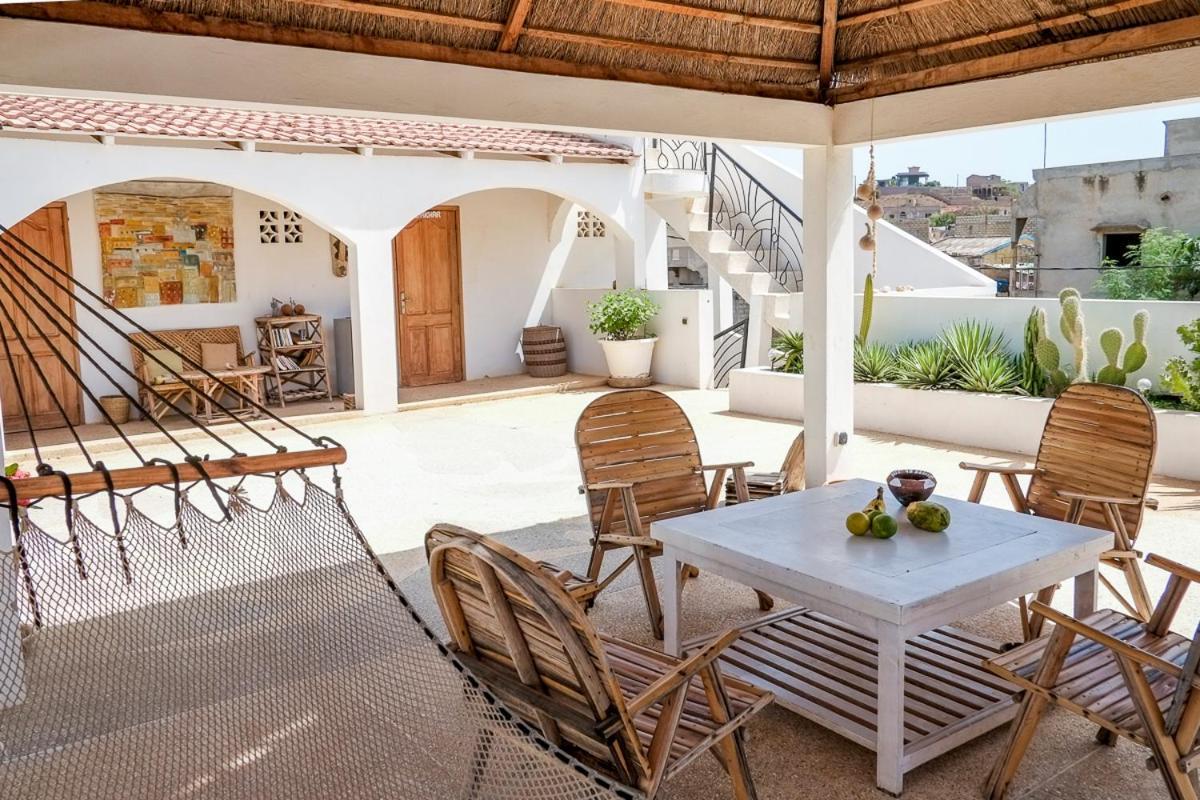 Keur Dofie Bed and Breakfast Toubab Dialaw Exteriör bild