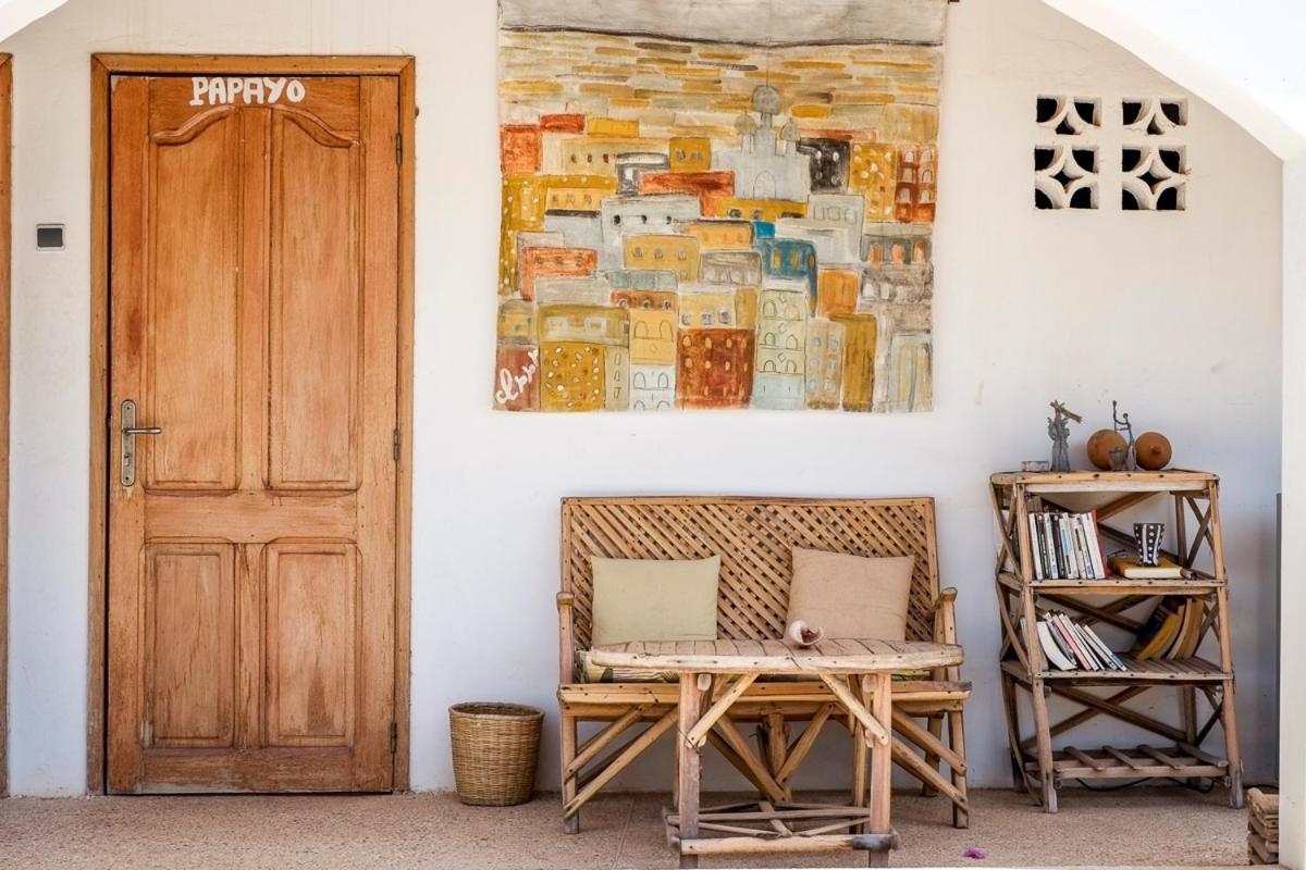 Keur Dofie Bed and Breakfast Toubab Dialaw Exteriör bild